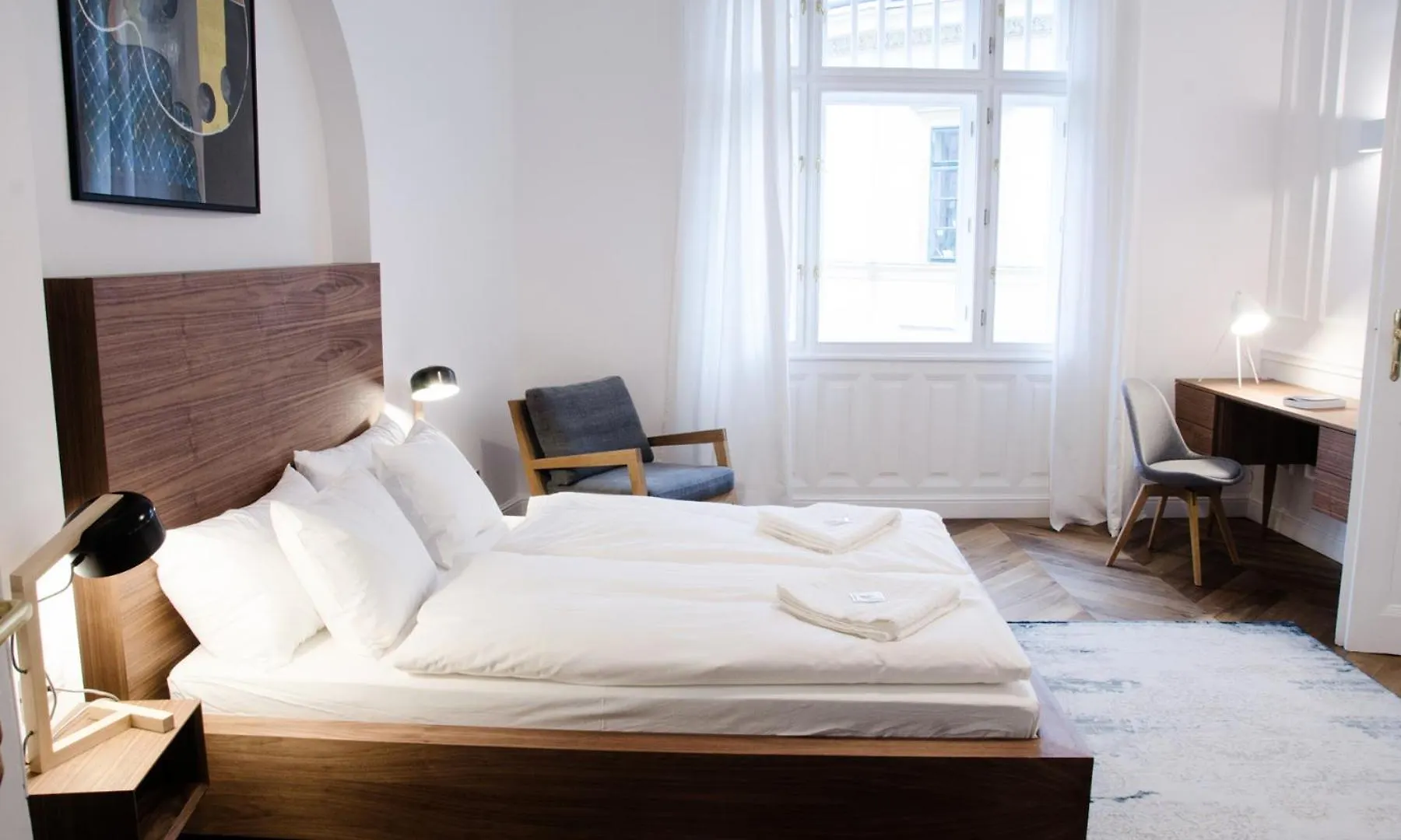 Luxury Apartment By Hi5 - Best Location 3-Br Budapest 0*,