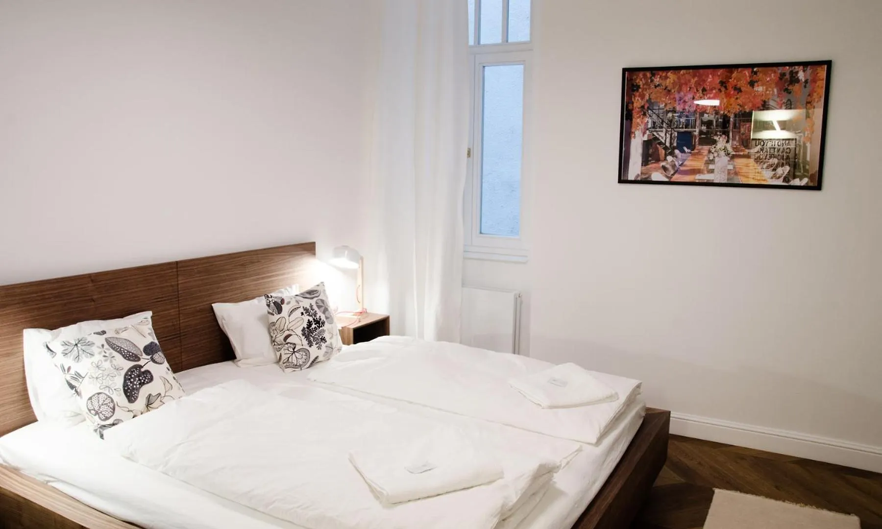 Luxury Apartment By Hi5 - Best Location 3-Br Budapest