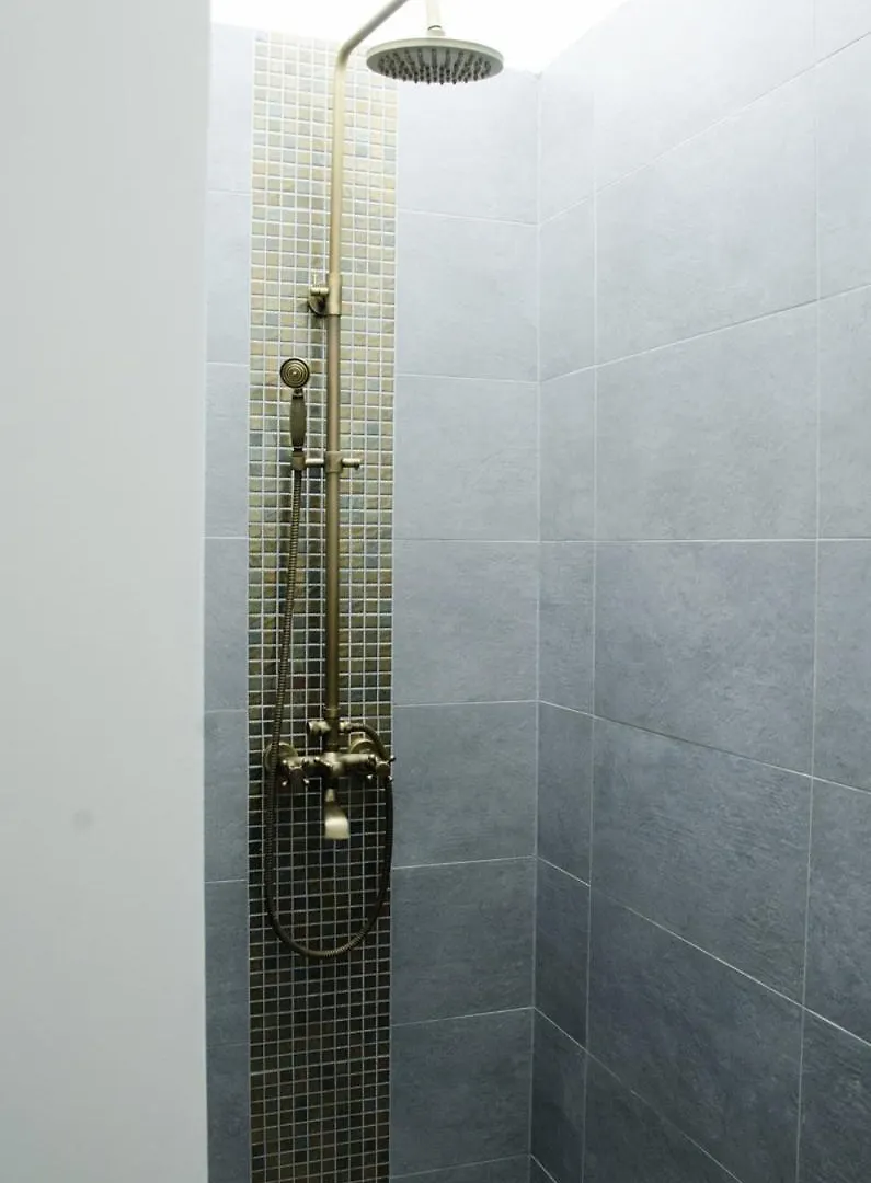 Luxury Apartment By Hi5 - Best Location 3-Br Budapest