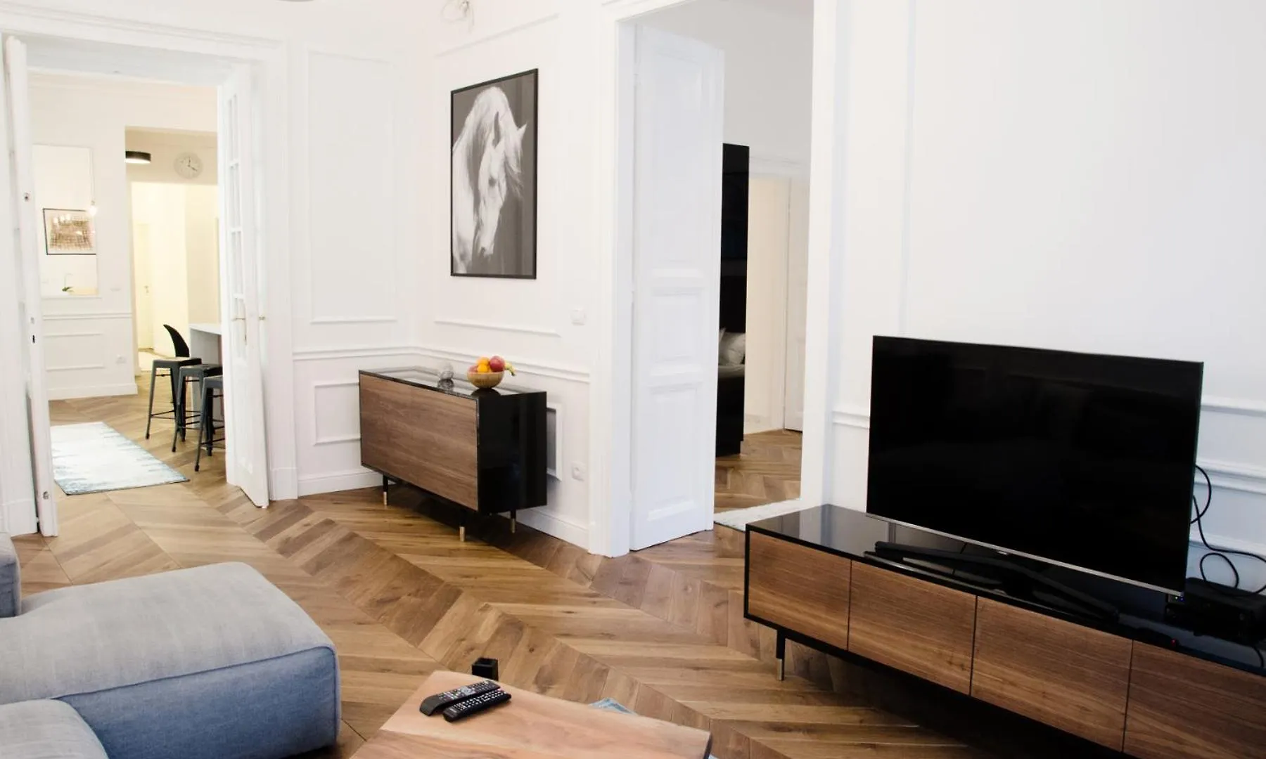 Luxury Apartment By Hi5 - Best Location 3-Br Будапешт 0*,  Венгрия